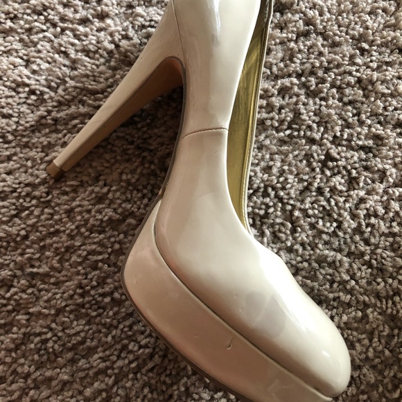 Nude Pumps - G by Guess - Picture 5 of 5